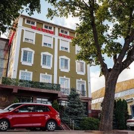 Maxim Pasha Hotel, hotel a Chişinău