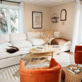 4 Bed Home Along River Near DT AC Hot Tub, hotel u gradu Kalgari