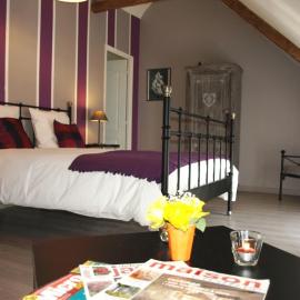 Chambres d'hôtes Dinan、Trévronのホテル