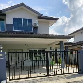 Summerset Guesthouse, hotel in Kuching