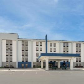 Hampton Inn Altoona, hotel di Altoona