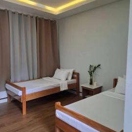 JAL Transient House, Hotel in Hinoba-an