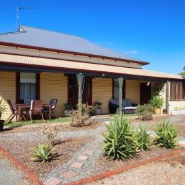LMN Cottage, Hotel in Spalding