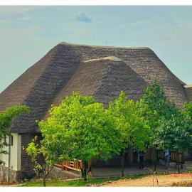 Ishwa Game Lodge, hotel a Rubirizi