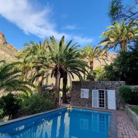 La Joya, hotel u gradu El Sao