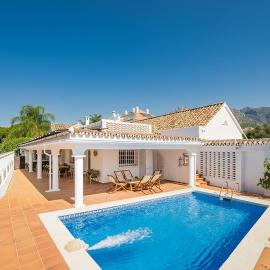 Villa Simone Private Heated Pool in Marbella Centre