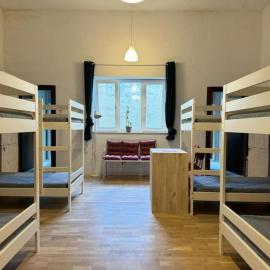 Dragon's Den Hostel