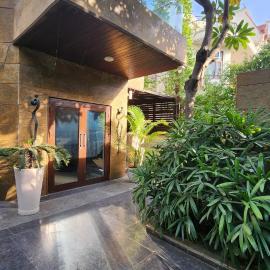 Nivasa Villa - 5 BHK Triplex House Near Cyberhub