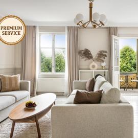 Historic apartment near the city by the water, ξενοδοχείο στη Σόλνα