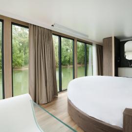 L'Escale Royale Poissy Île de Migneaux - Seine, hotel in Poissy
