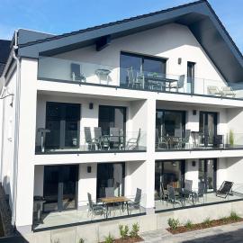 Exklusive 5 Sterne Seeresidenz, Sauna, See, Hund, hotel in Krakow am See