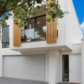 Stylish & Central Townhouse 17 min to the city