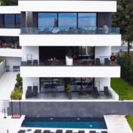 Villa V with pool and free parking, hótel í Rijeka