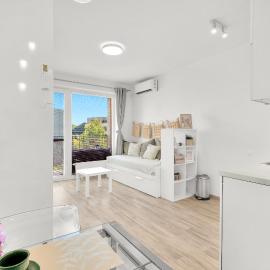Modern Studio with AC, Balcony & Free Parking