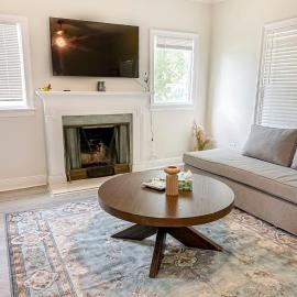 Beachside Walk & Casino Retreat - Breakfast - Hot Tub - Game Room, hotel em Gulfport