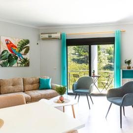 Saranda Charm 5 1BR Ap w Kitchen & Parking