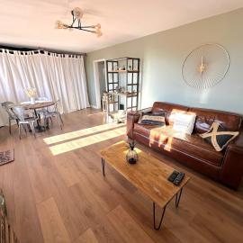 Le Cosy Lily - Classé Meublé de Tourisme 3 étoiles - Lumineux appartement de 2 chambres et balcons au calme, à 10 min de Versailles