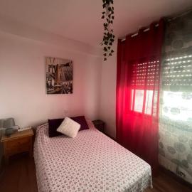 Habitación con baño compartido
