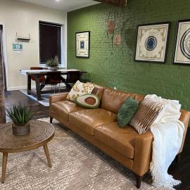 Historic Carriage House Near Attractions, hotel sa Saint Louis