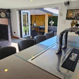 Tickton Retreat with Bar