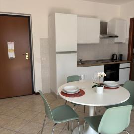 Appartamento vicino a Como e Milano, hotel en Mozzate
