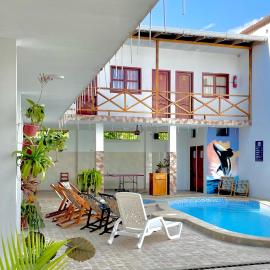 Hostal Laurita Beach