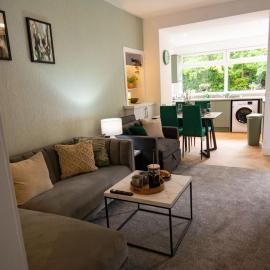 Modern apartment - sleeps 4