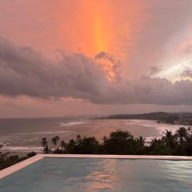 Aether Hilltop Villas, hotel in Dickwella