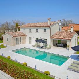 Villa Vego by Rent Istria, готель у місті Muntrilj