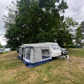 Karavan Ždáň, hotel en Slapy