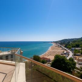 Cabacum Pleasure Beachfront Apartments - 50m to Beach and Pool