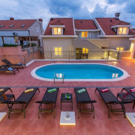 Amazing Apartment In Molunat With House Sea View