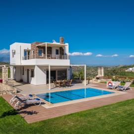 Royal nest villa Pitsidia, hotel in Pitsidia