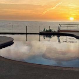 Suite frente al mar Atacames, hotel em Atacames