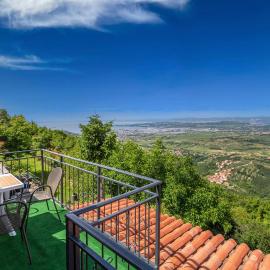 2 Bedroom Gorgeous Apartment In Smarje, hotel in Šmarje