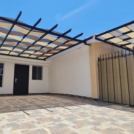 Casa cómoda y completa con 2 camas king size y 1 cama twin, מלון בסיודאד חוארס