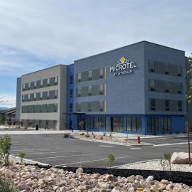 Microtel Inn & Suites by Wyndham Tooele, hotel em Tooele