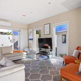 Spacious 3-Bed Apartment Near Dromana Beach