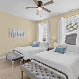 Red Brick Hideaway | JZ Vacation Rentals، فندق في Soulard