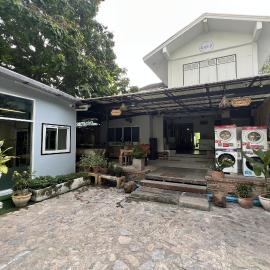 Orchid Hostel Near Bumrungrad hospital and Nana Market