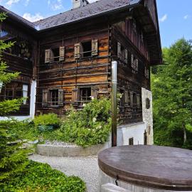 400 year old wooden house, Hotel in Bad Goisern am Hallstättersee