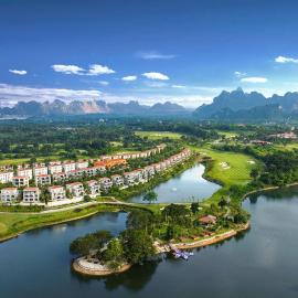 Wyndham Sky Lake Resort and Villas, ξενοδοχείο στο Ανόι