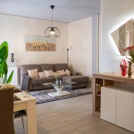 Modern Family Apartment Near the Hospital, Netflix & Free Wi-Fi, hotel v Brescii