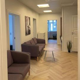 7-bedroom apartment with 2x private parking