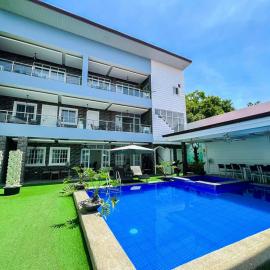 Ronina's Sipocot Hotel, hotel en Sipocot