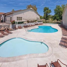 Wyndham Grand Lake Studio Apartment with Resort Access, hotel u gradu Afton