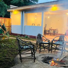 Ava garden backpackers, hotel sa Mto wa Mbu
