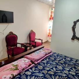 Bau Jee Hotel and Restaurant, hotel a Astor