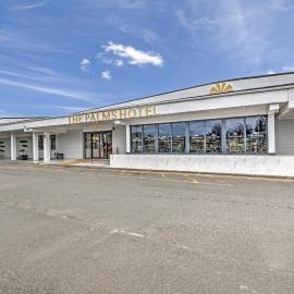 Dancenter Lux Resort London City M25
