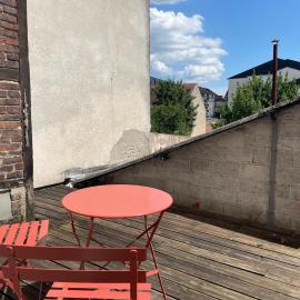 Studio Cosy avec Terrasse - Gare a 2min & wifi